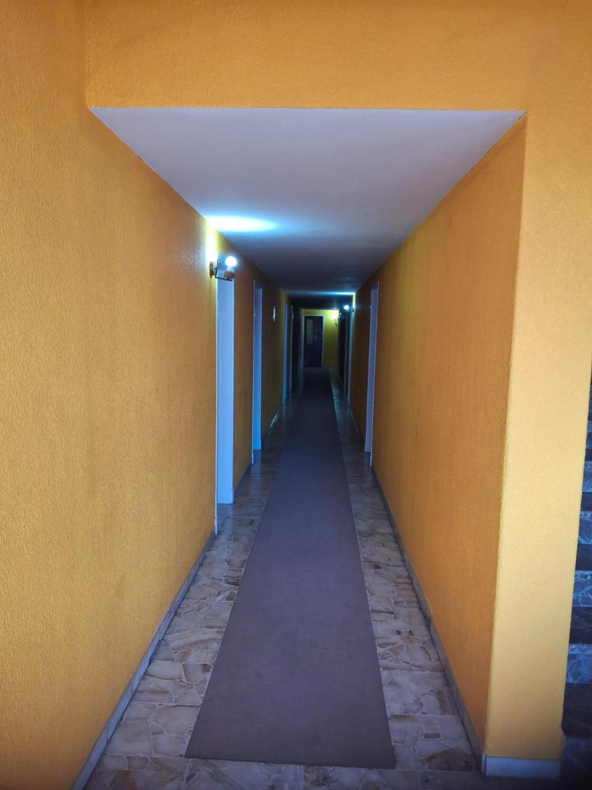 Hotel Monte Castello Вилья-Хесель Экстерьер фото