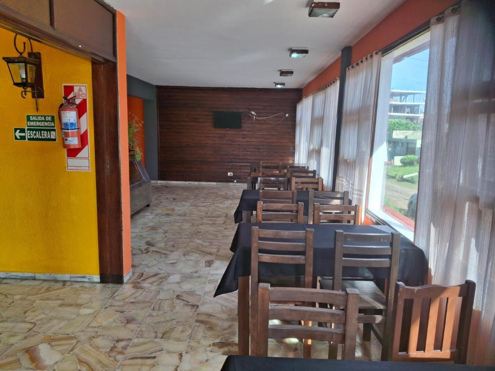 Hotel Monte Castello Вилья-Хесель Экстерьер фото